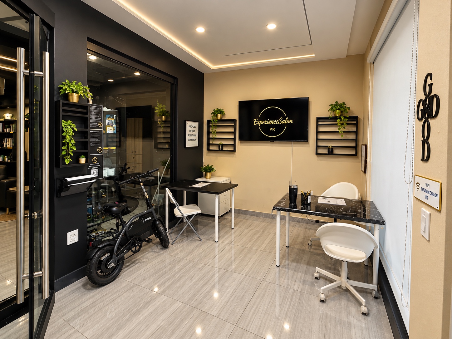 Interior y exterior de Experience Salon PR